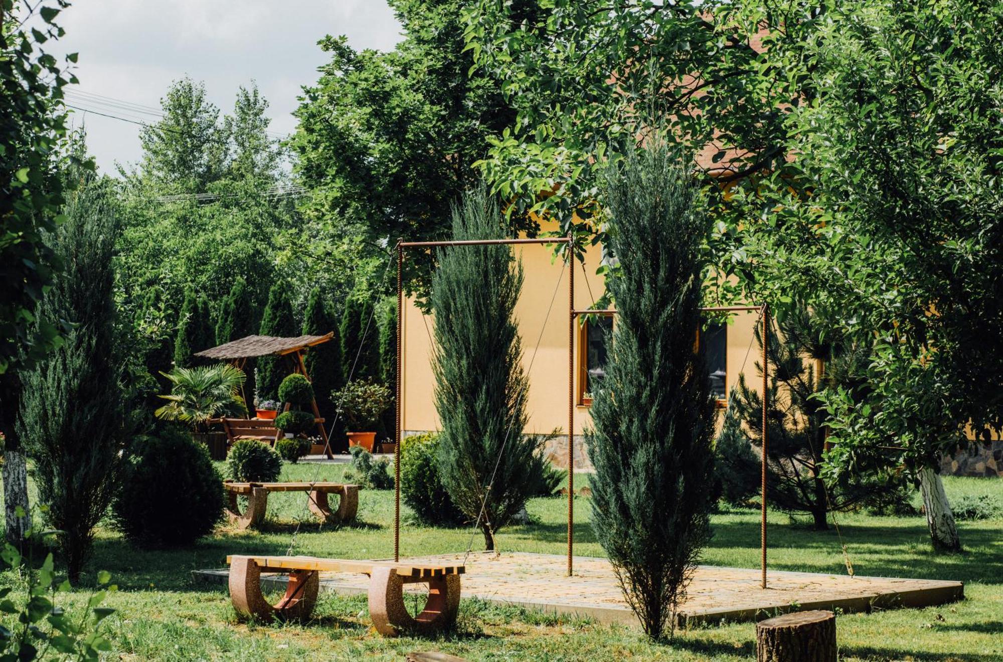 Villa Fenix Berehove  Esterno foto